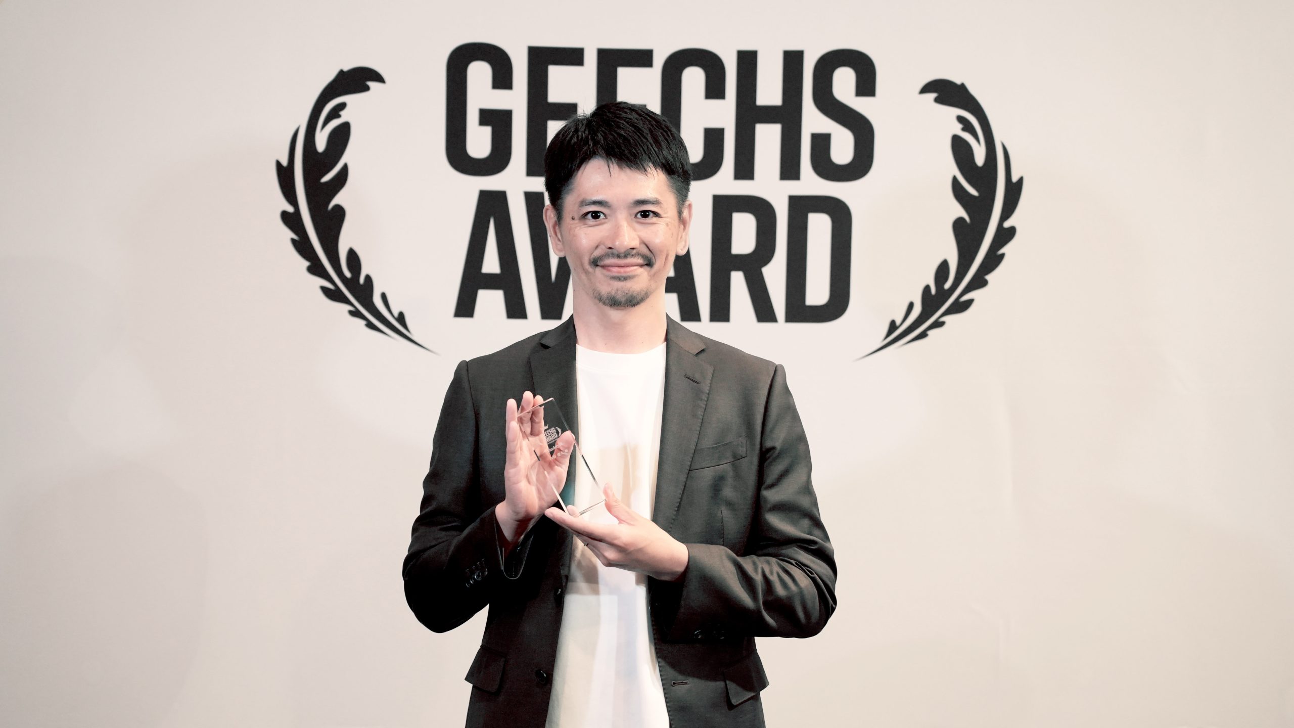 ギークスグループ全体のシステム戦略に試行錯誤した1年の果てに ー2024年度 下期Buddy賞受賞者 内野さんインタビュー