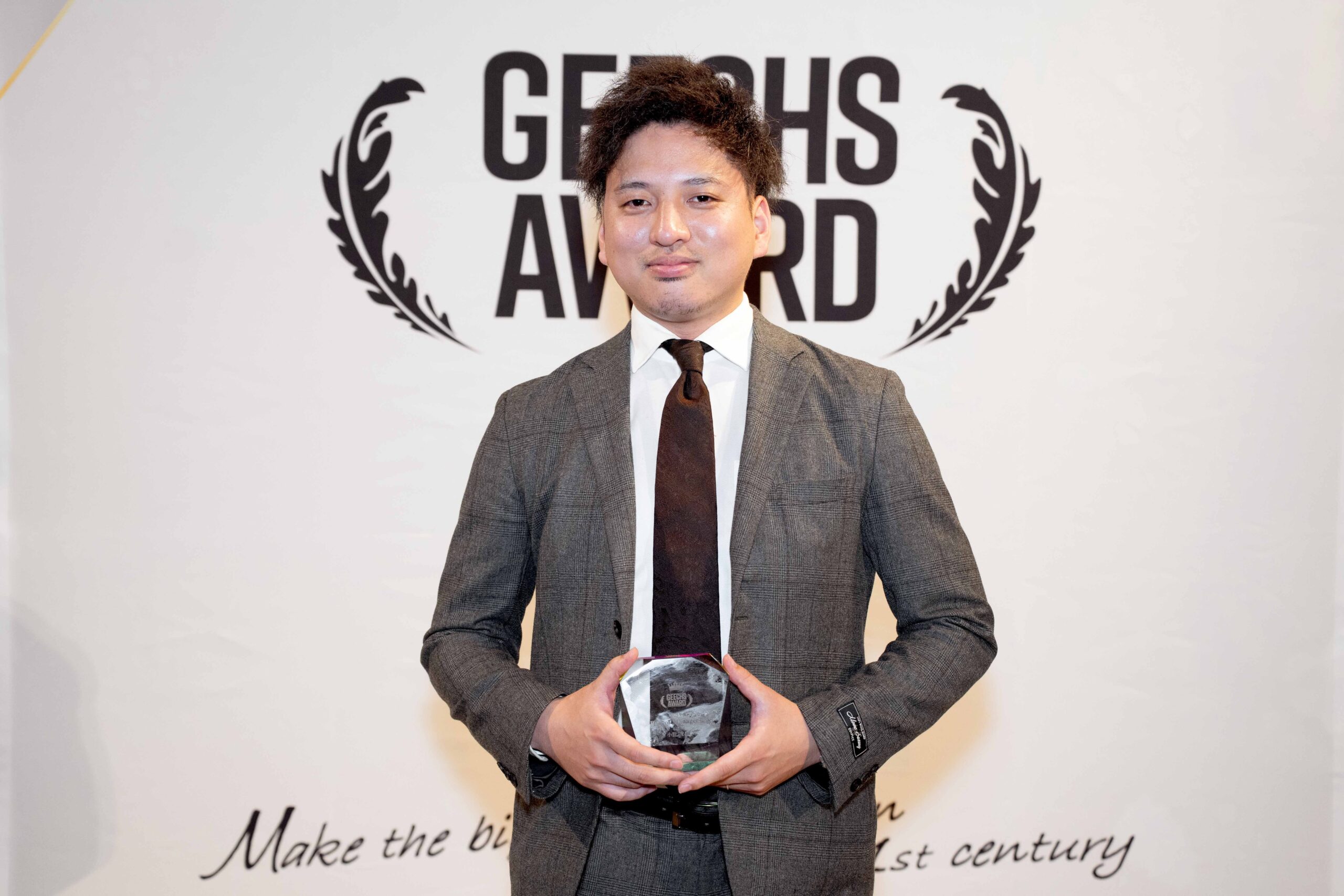 大阪支店の快進撃。AIで事業部の当たり前をアップデートした「戦略」と「執念」 ー2025年度 Best of Manager賞受賞者 小野さんインタビュー